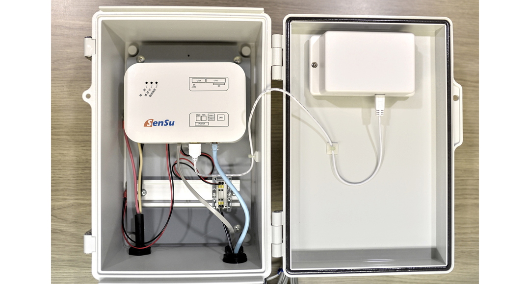 IP65 LATCH-HINGED POLYCARBONATE BOX - BCPC series