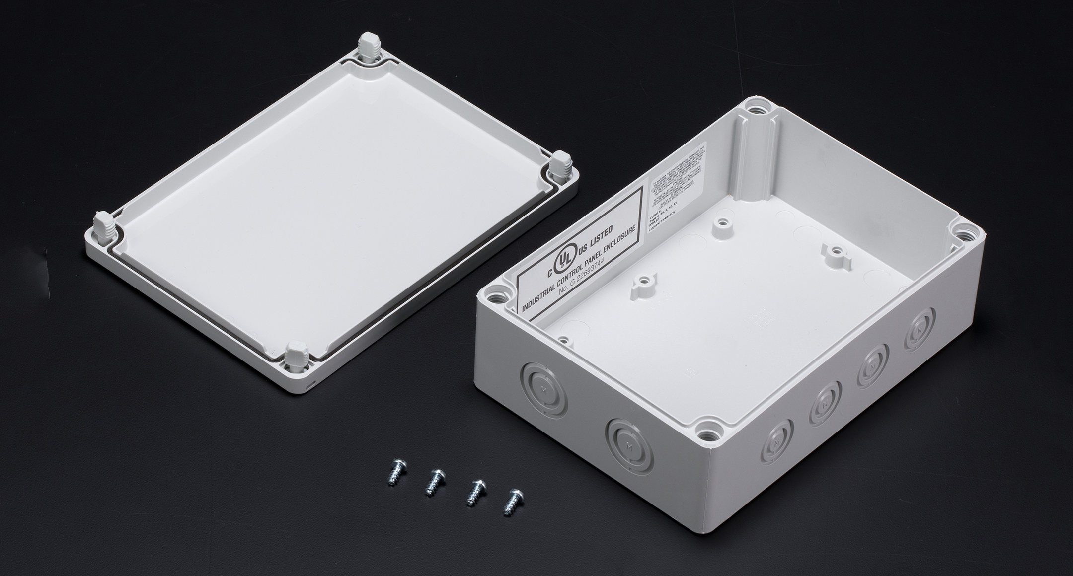 NEMA 6 POLYCARBONATE BOX with KNOCK-OUTS - SPCM.U series